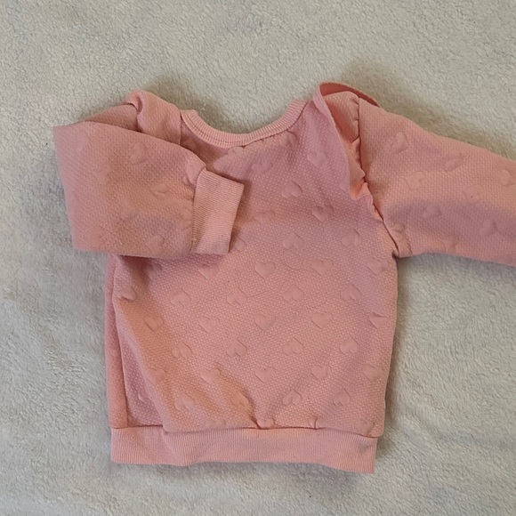 🌱 FREE WITH PURCHASE Pink Textured Hearts Kids Sweatshirt NO BRAND SIZE 2T - Picture 4 of 5